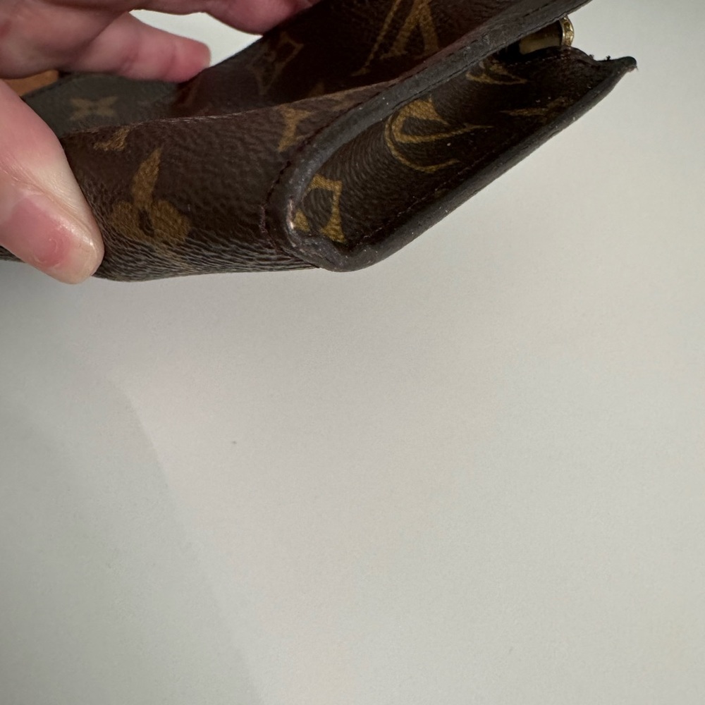 ❗️SOLD❗️Louis Vuitton monogram pouch - Picture 3 of 10